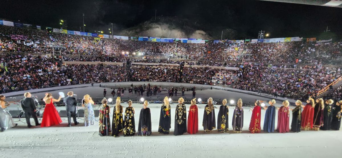 Momentos del recuento de votos para revelar la nueva reina y virreina vendimial. Momentos del recuento de votos para revelar la nueva reina y virreina vendimial.