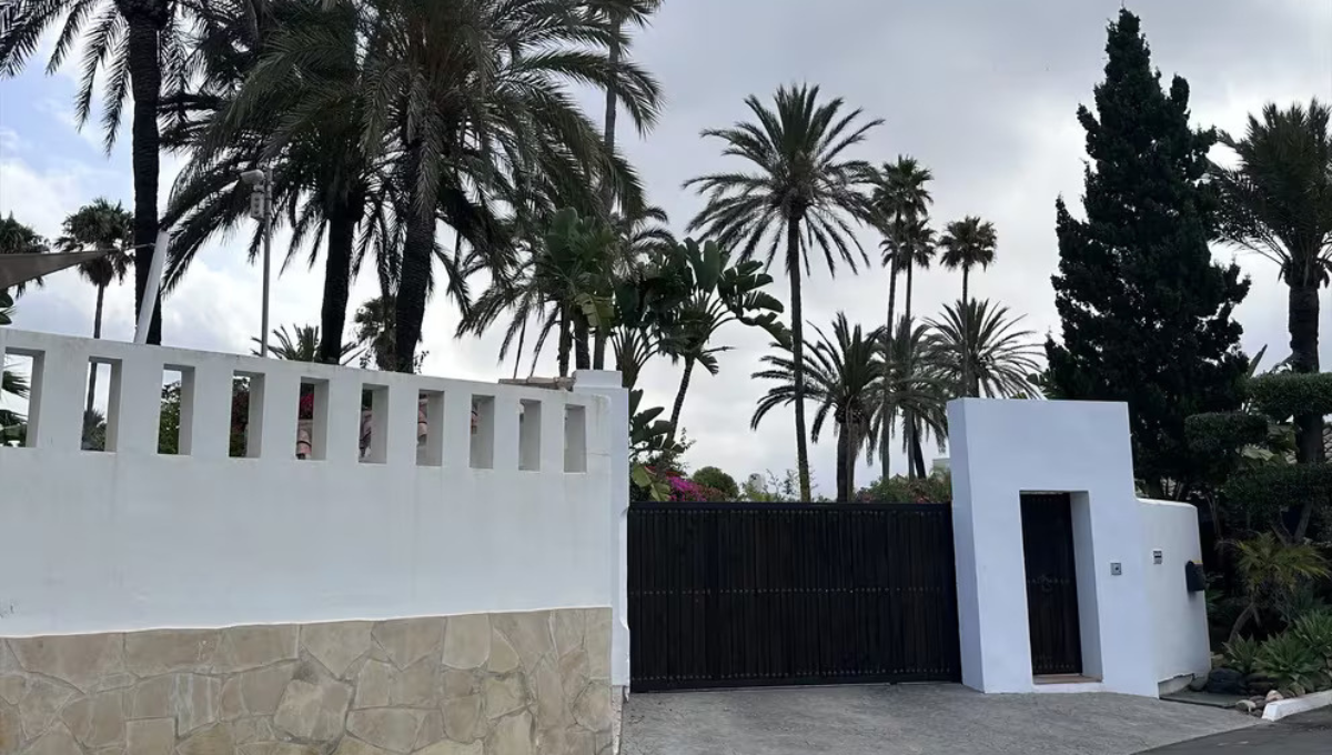 Cómo era "La Gaviota", la casa de Antonio Banderas que fue derrumbada. Cómo era "La Gaviota", la casa de Antonio Banderas que fue derrumbada.