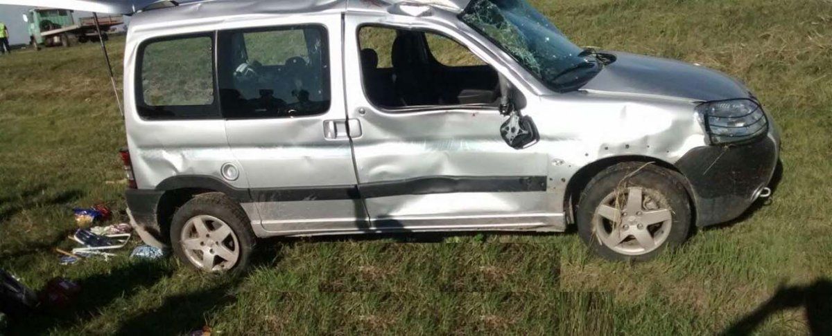 Dos mujeres muertas y una herida grave en un vuelco en la ruta 12