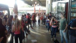 Una comisión controlará el servicio de transporte de pasajeros entre Paraná y Santa Fe