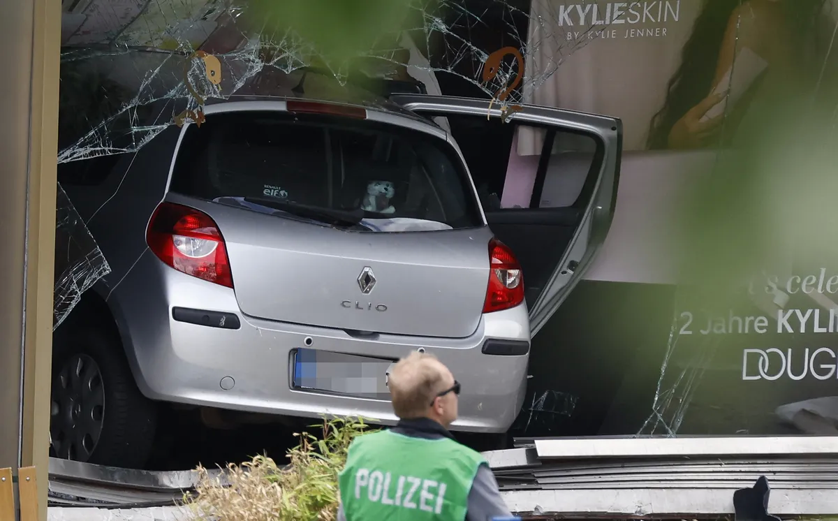 Un conductor fue detenido luego de atropellar a 9 personas en Alemania.