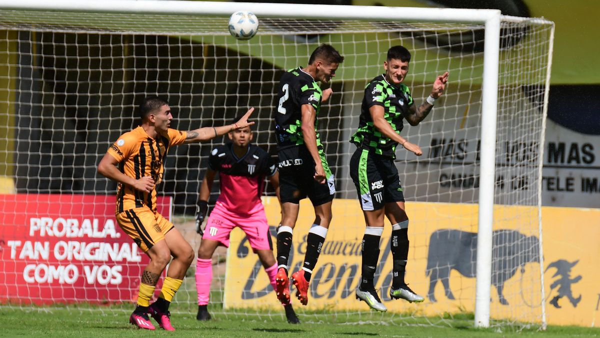 Alejandro Gutiérrez Arango, el buen defensor de Gimnasia y Esgrima.
