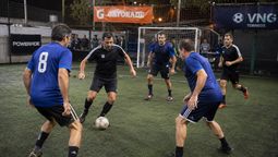 Terminó con serias heridas durante un fútbol 5 y el dueño de la cancha deberá pagarle una fortuna. Imagen ilustrativa IA.&nbsp;