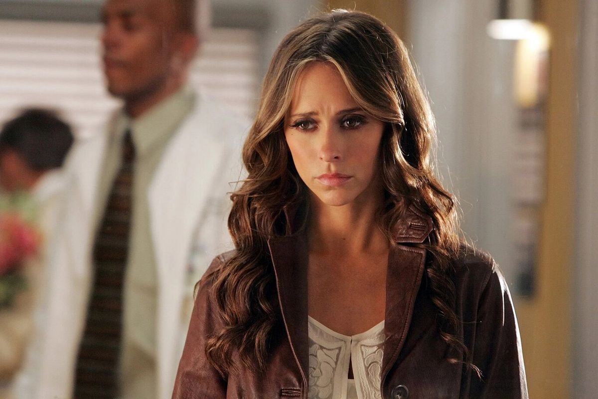 Jennifer Love Hewitt protagoniza la serie. Imagen: Prime Video