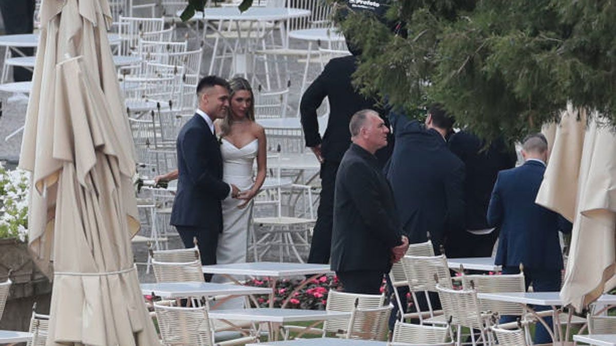 Lautaro Martínez y Agustina Gandolfo se casaron en la ciudad de Como
