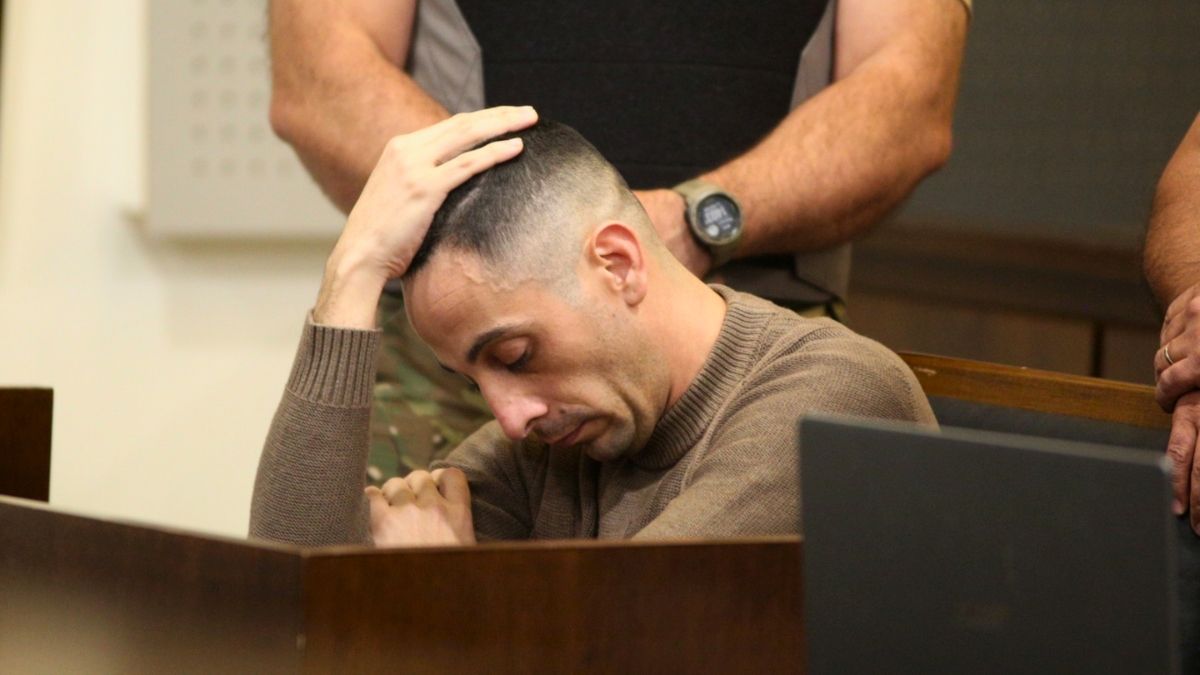 El policía podría ser absuelto o condenado a prisión perpetua por el femicidio. El policía podría ser absuelto o condenado a prisión perpetua por el femicidio.