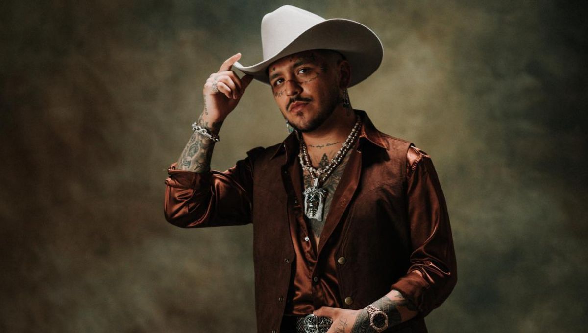 El cantante Christian Nodal lanzó un tequila homenaje a México.&nbsp;
