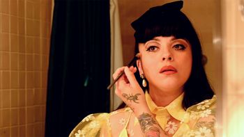 Cómo se llama el documental de Mon Laferte en Netflix