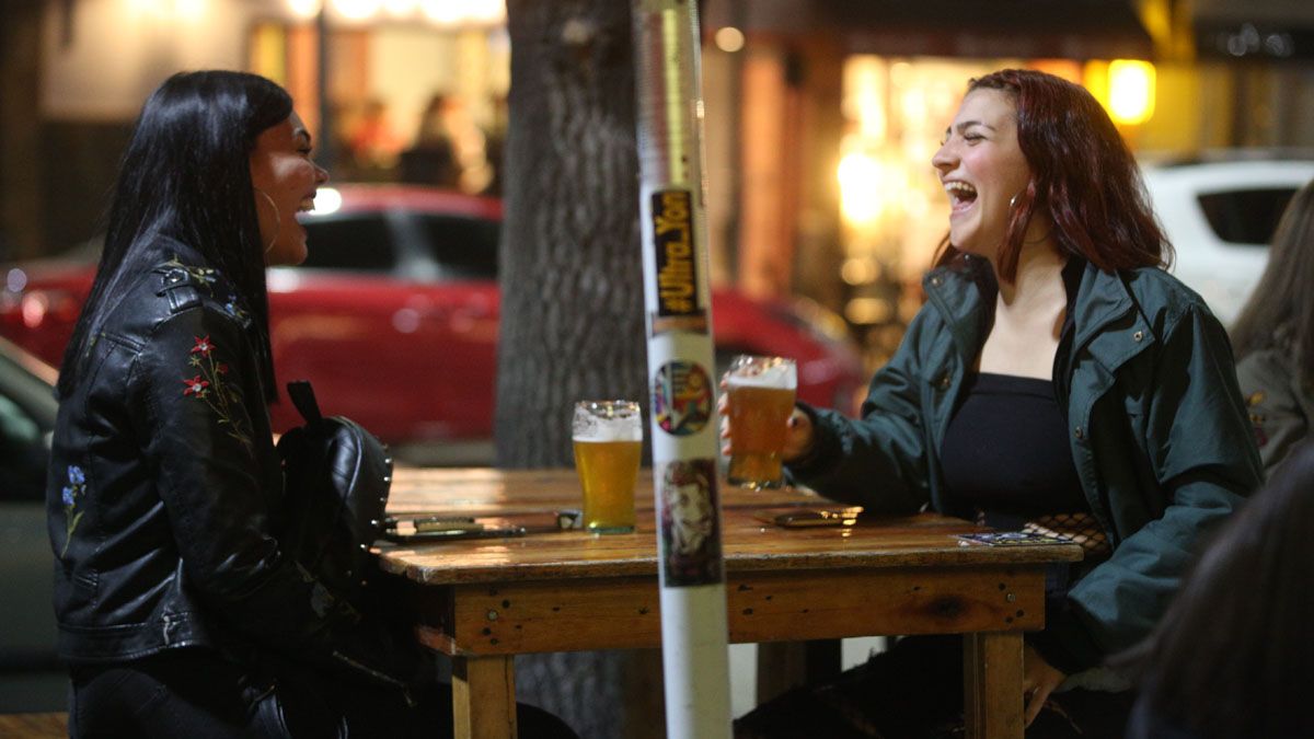 Hay 14 fiestas privadas autorizadas para celebrar el Día del Amigo, según el lista que difundió el Gobierno