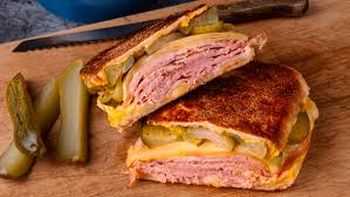 Eleva tus recetas con el ingrediente secreto del sandwich cubano