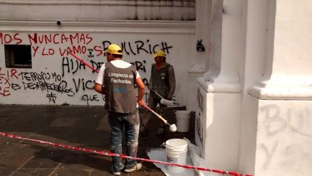 Arreglar los destrozos en Plaza de Mayo costará 6 millones de pesos