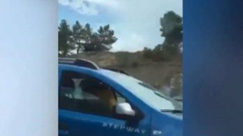 España: investigan a una pareja por tener relaciones al volante