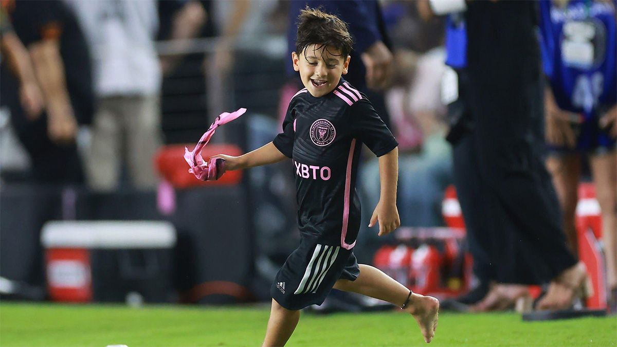 Ciro Messi hizo algo incre ble con la pelota tras el pase de su