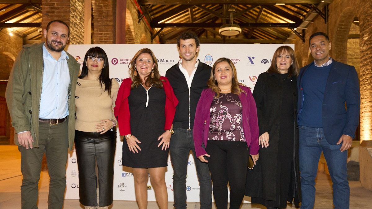 La Municipalidad de Guaymallén dijo presente… Cristian Arias, Pamela Jofre, Cecilia Abate, Mauricio Iglesias, Alicia Zarate, Silvia Donati y Fabricio Lucero.