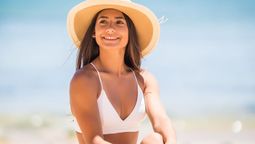 Disfruta de la playa y cuida tu piel.