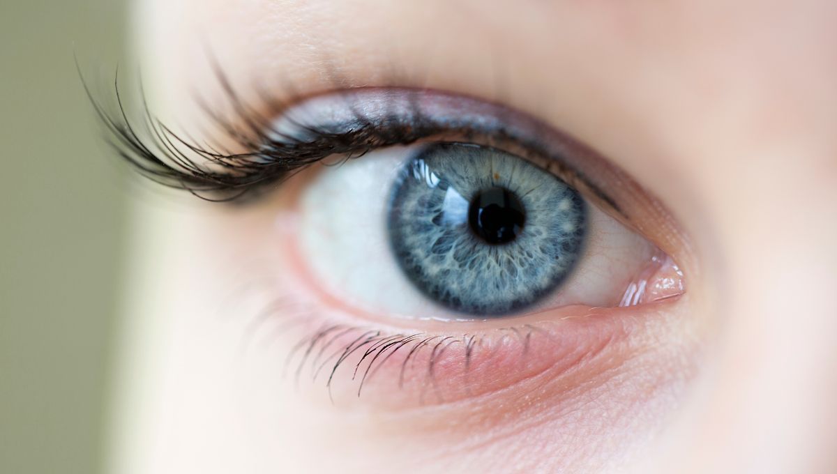 Ojos azules. Ojos azules.