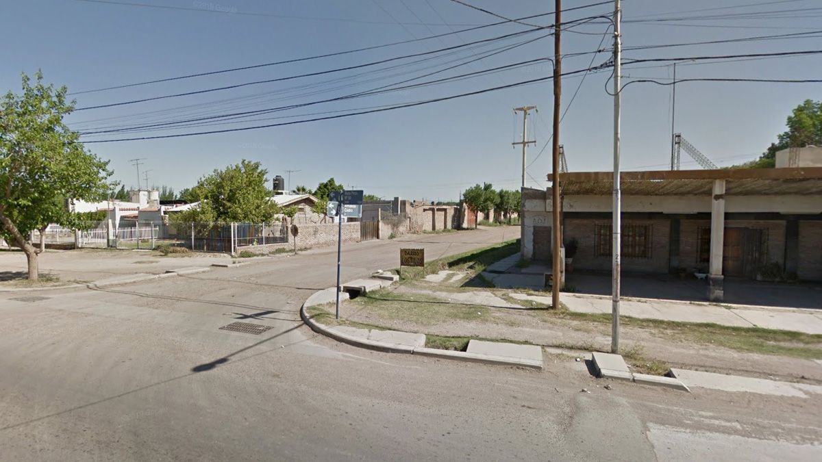 Avenida Libertador y Castro, en Palmira, donde un motociclista murió tras impactar contra un camión que ingresaba al Barrio Los Tilos