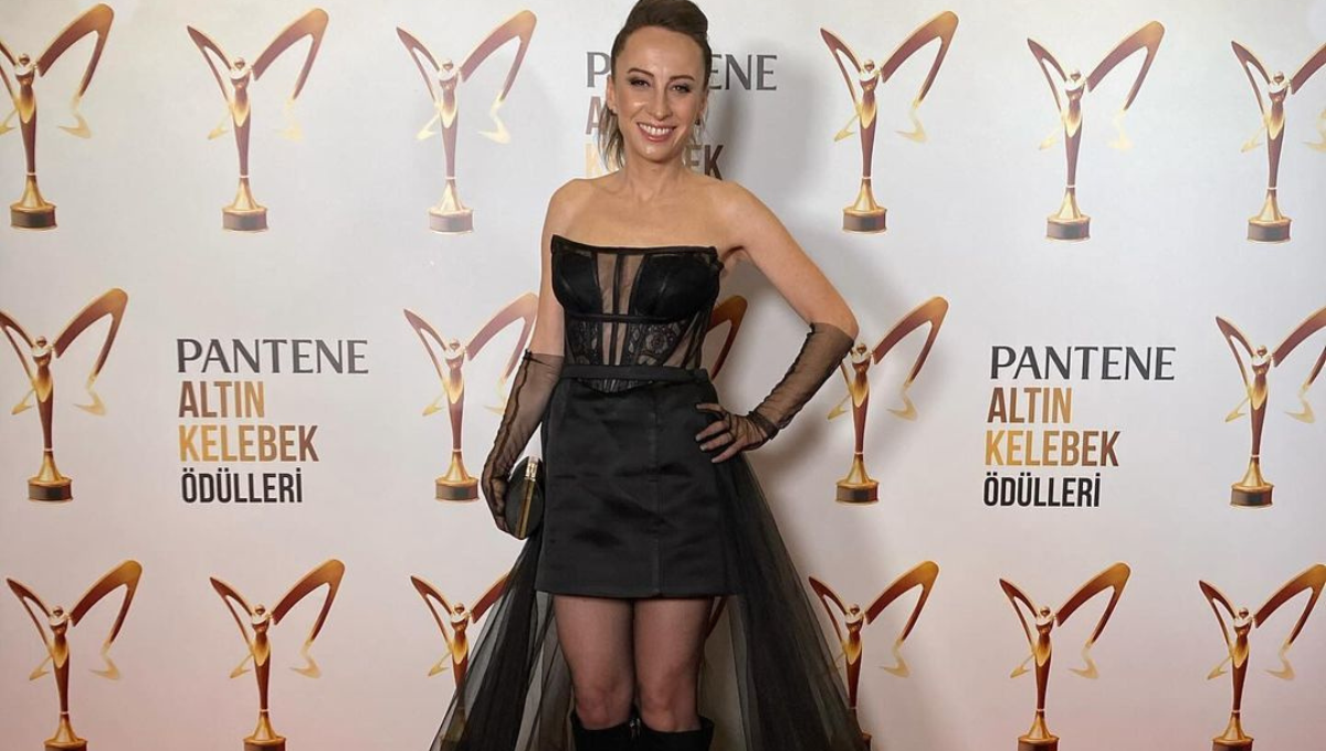 Cuántos años tiene la actriz Sezin Bozaci, Mahinur de la telenovela "Melissa" de Turquía Cuántos años tiene la actriz Sezin Bozaci, Mahinur de la telenovela "Melissa" de Turquía