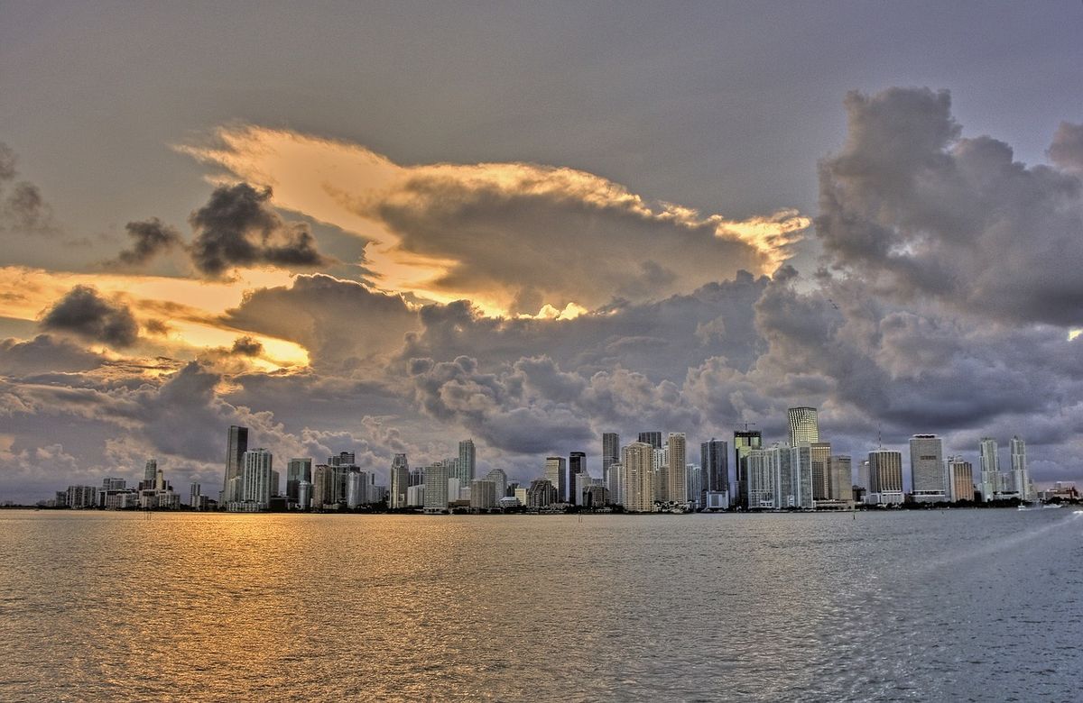 El clima en Miami puede ser variable, pero la belleza de sus playas siempre brilla El clima en Miami puede ser variable, pero la belleza de sus playas siempre brilla