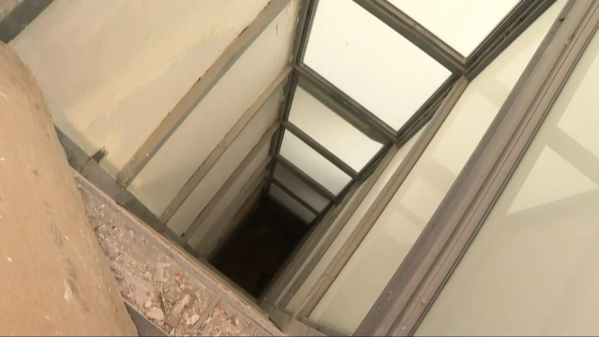 Buenos Aires. Un niño de 1 año y 4 meses cayó por el hueco de un ascensor y murió. Buenos Aires. Un niño de 1 año y 4 meses cayó por el hueco de un ascensor y murió. 