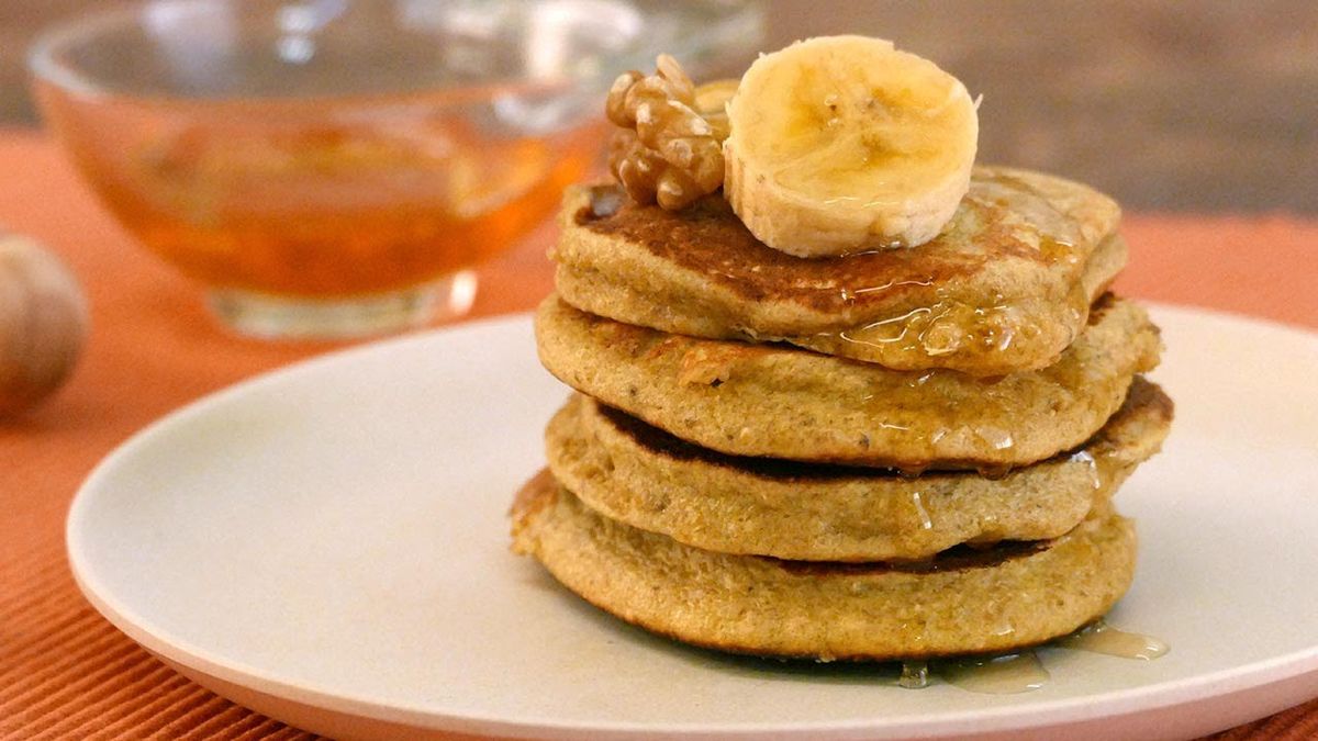 Recetas: tortitas de banana proteicas con 2 ingredientes y en 6 minutos. Recetas: tortitas de banana proteicas con 2 ingredientes y en 6 minutos.