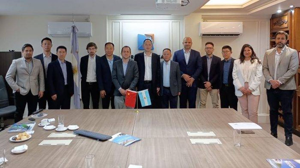 La Corporación Nacional de Petróleo de China opera en más de 30 países. La Corporación Nacional de Petróleo de China opera en más de 30 países.