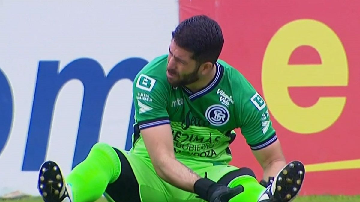 El Pity Aracena se desgarró y la Lepra suma dos bajas