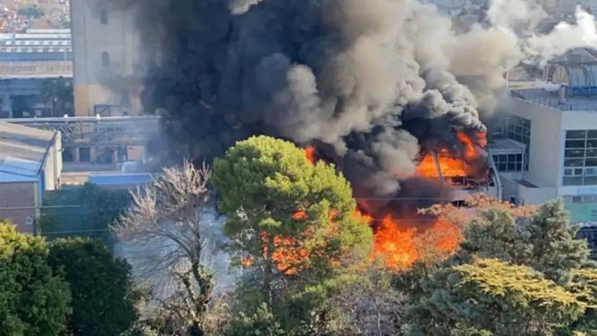 Video: Incendio en la cervecería Quilmes en Buenos Aires
