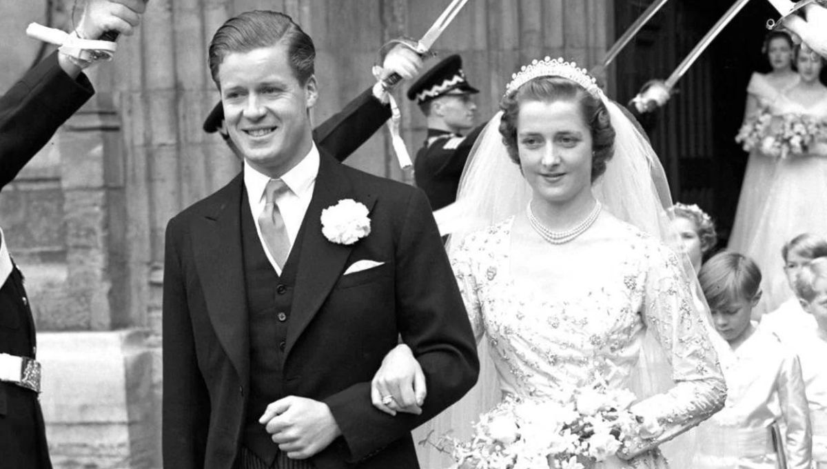 Frances y John, los padres de Lady Di. Frances y John, los padres de Lady Di.