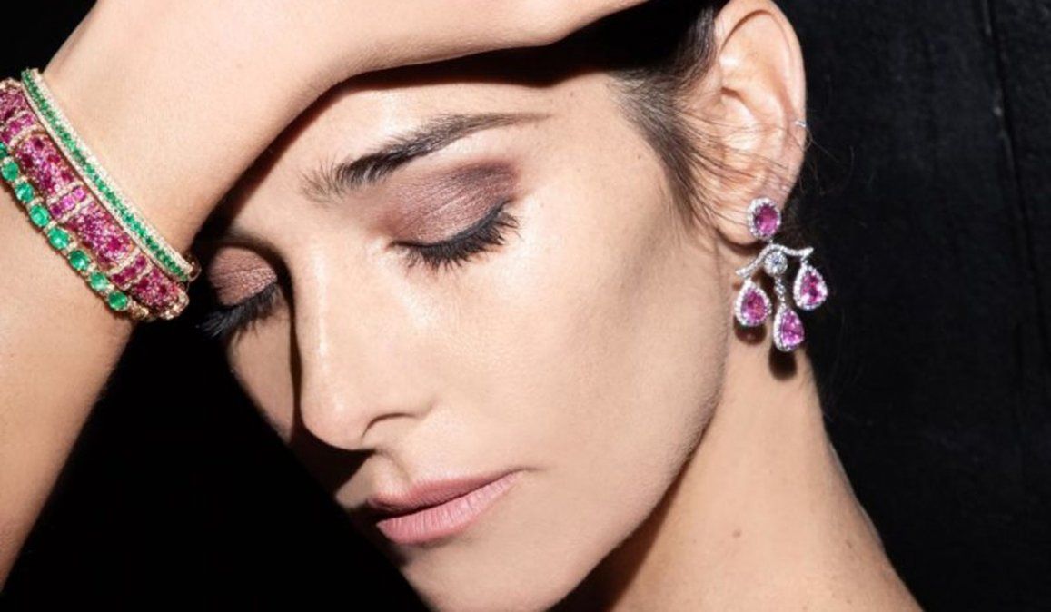 Juana Viale volvió a un look fresco y dejó los memes atrás