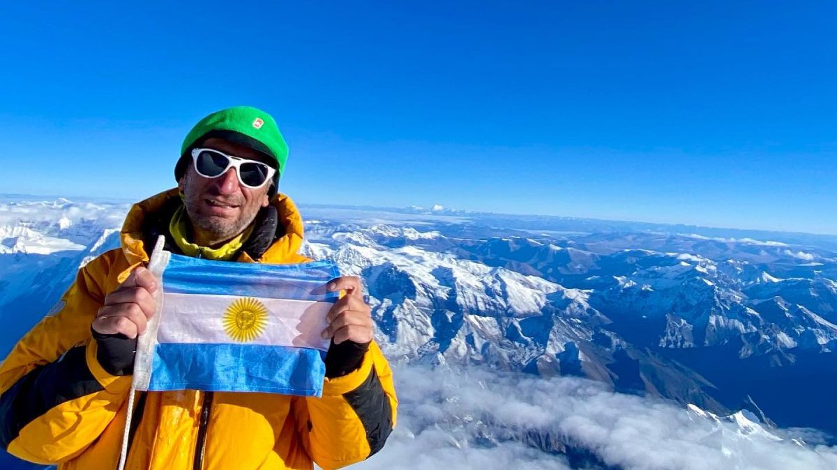 Entre los mendocinos destacados, está el andinista Ulises Corvalán, que sigue obteniendo logros en la cordillera más alta del mundo, el Himalaya, tras hacer cumbre el 30 de septiembre en el monte Manaslu, de Nepal.