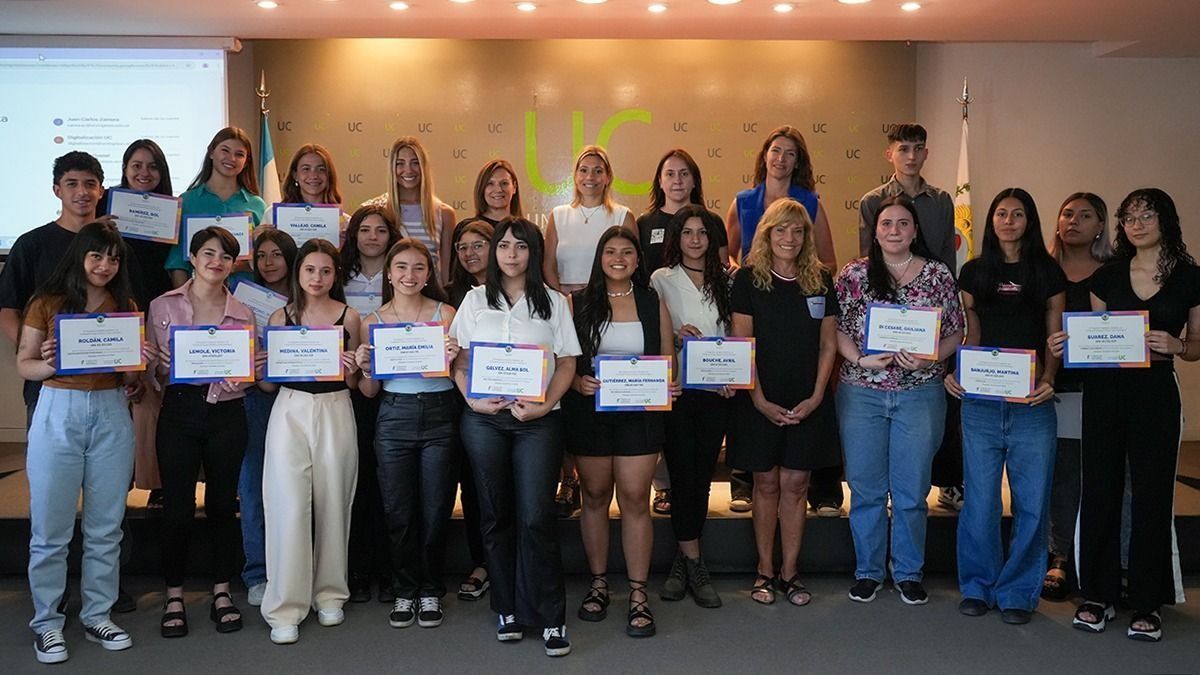 El Programa de Becas Vendimia Solidaria se implemento en 2011 y entrega un promedio de 20 Becas anuales consistente en el pago total de la cuotas por cuatro años y el costo de matriculas al 100 por ciento. El Programa de Becas Vendimia Solidaria se implemento en 2011 y entrega un promedio de 20 Becas anuales consistente en el pago total de la cuotas por cuatro años y el costo de matriculas al 100 por ciento.