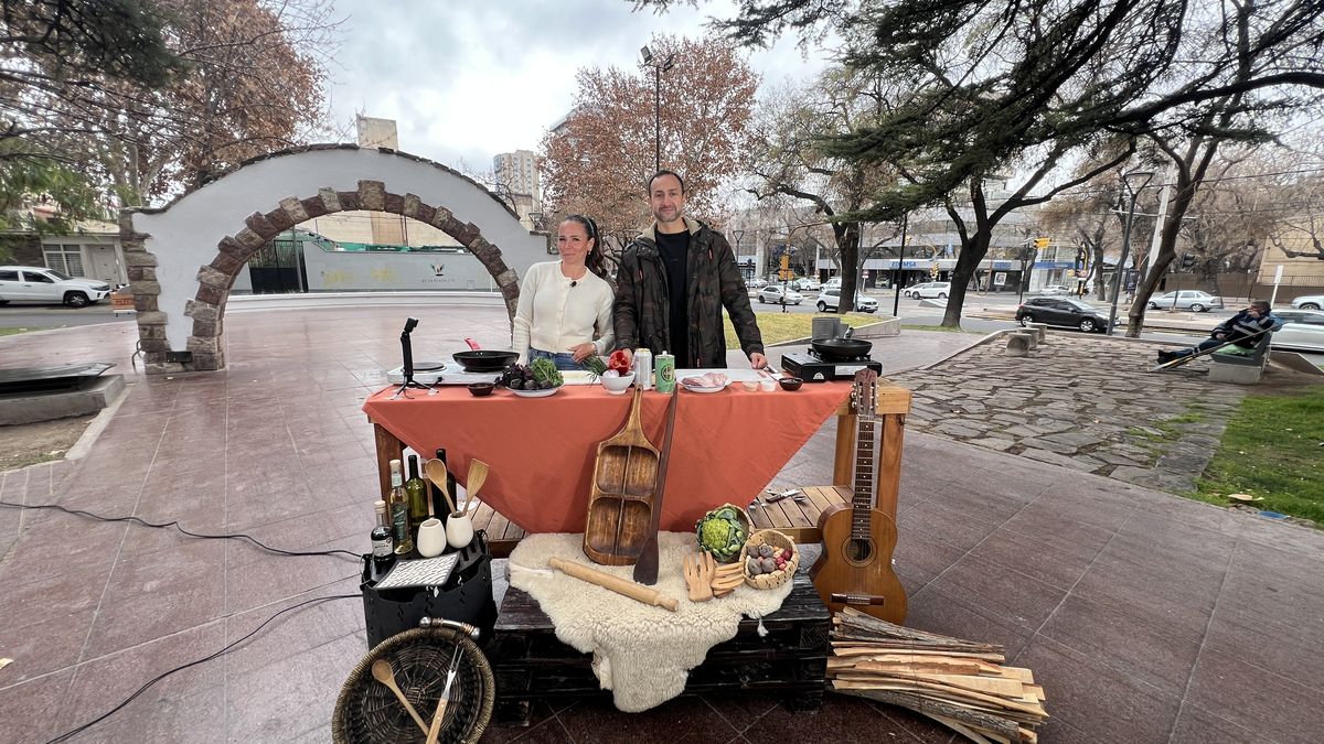 Nacho Molina y Romi Terranova, de Un bocado, comparten una de las recetas gourmet más deliciosas: cerdo a la barbacoa con papas andinas. Nacho Molina y Romi Terranova, de Un bocado, comparten una de las recetas gourmet más deliciosas: cerdo a la barbacoa con papas andinas.