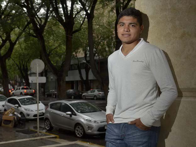 Claudio Aquino: El DT me pide que desequilibre arriba