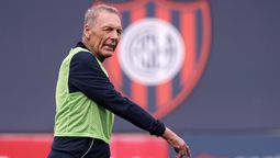 Miguel Ángel Russo sufre con el último refuerzo por la inhibición de FIFA.