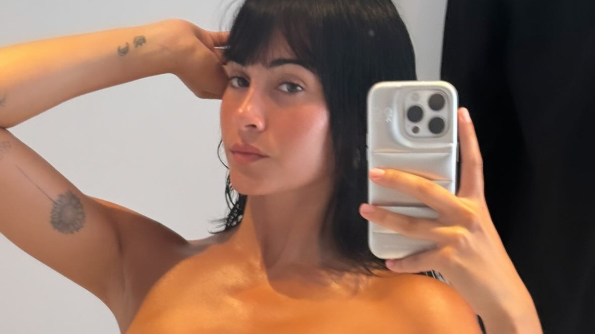 Aitana lució el corset tendencia y lo llevó a otro nivel.