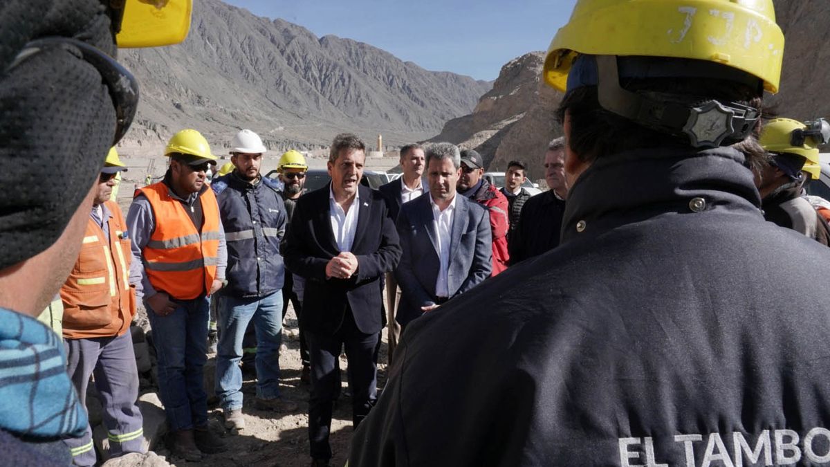 Sergio Massa junto a Sergio Uñac. "Quiero sanjuaninos en mi gabinete", dijo el ministro de Economía.