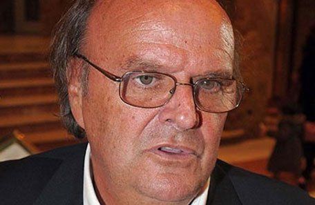 De Mendiguren respalda que no se pague el sueldo a quienes no se vacunen