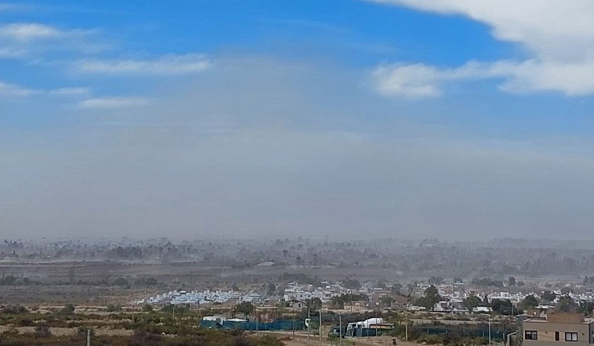 El Zonda podría llevar con ráfagas de intensidad moderada para el llano del Gran Mendoza.