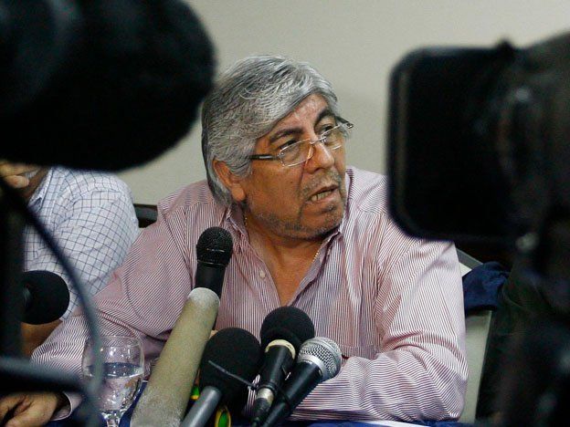 Hugo Moyano: Los trabajadores hacemos nuestra la decisión del Gobierno de retomar el control