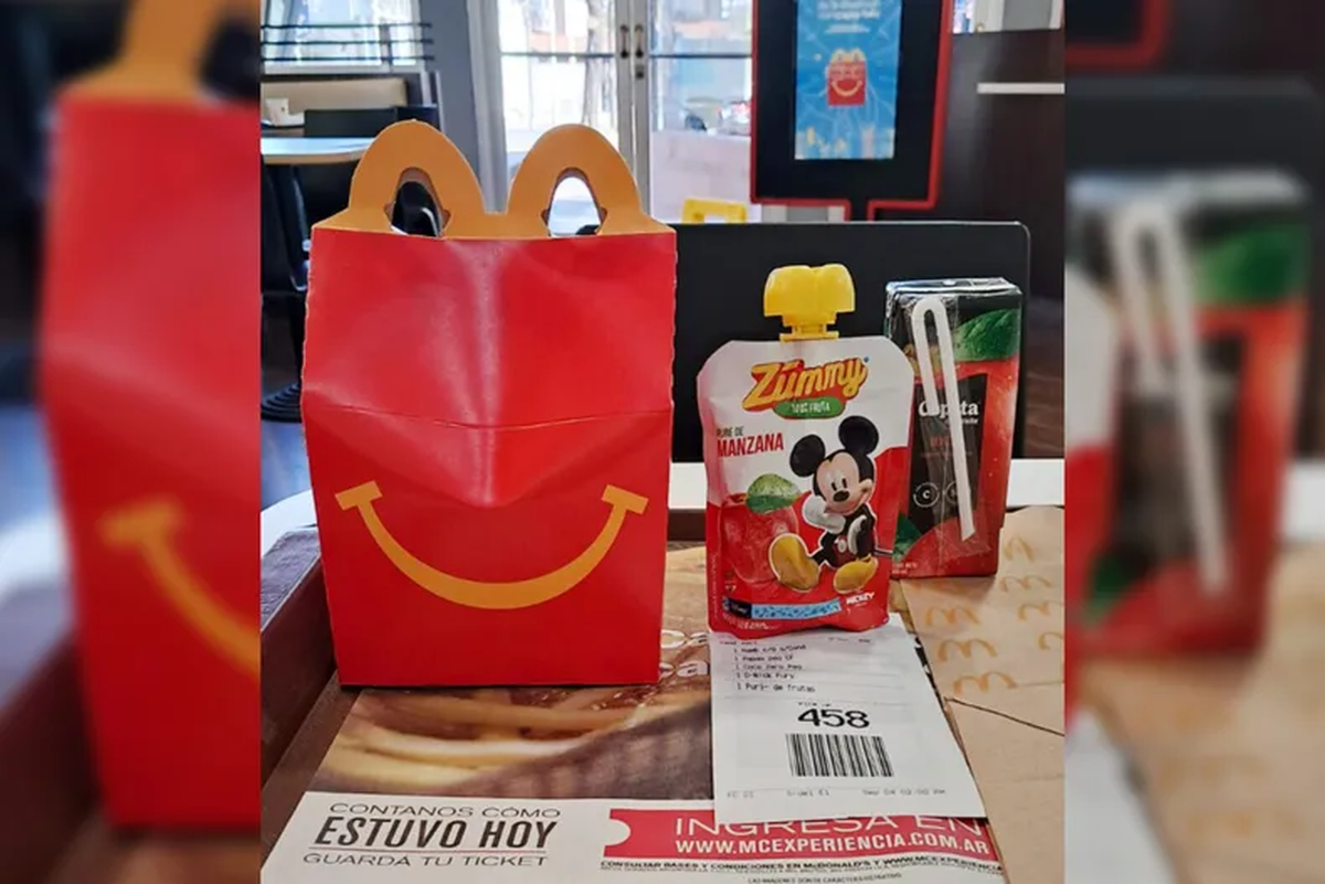 Así se ve el pouch de puré de fruta Zummy integrado al combo Mc Donalds Así se ve el pouch de puré de fruta Zummy integrado al combo Mc Donalds