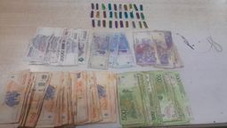 Los detenidos tenían 30 envoltorios de cocaína además de dinero.