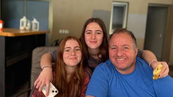 El papá que perdió a sus dos hijas en el accidente de la Ruta 60 se despidió con un conmovedor posteo El papá que perdió a sus dos hijas en el accidente de la Ruta 60 se despidió con un conmovedor posteo