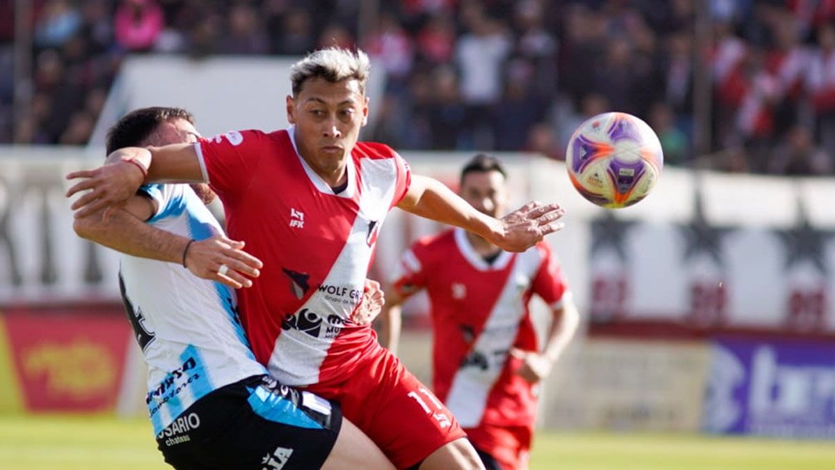 Deportivo Maipú subió a la punta de la Zona B de la Primera Nacional Deportivo Maipú subió a la punta de la Zona B de la Primera Nacional