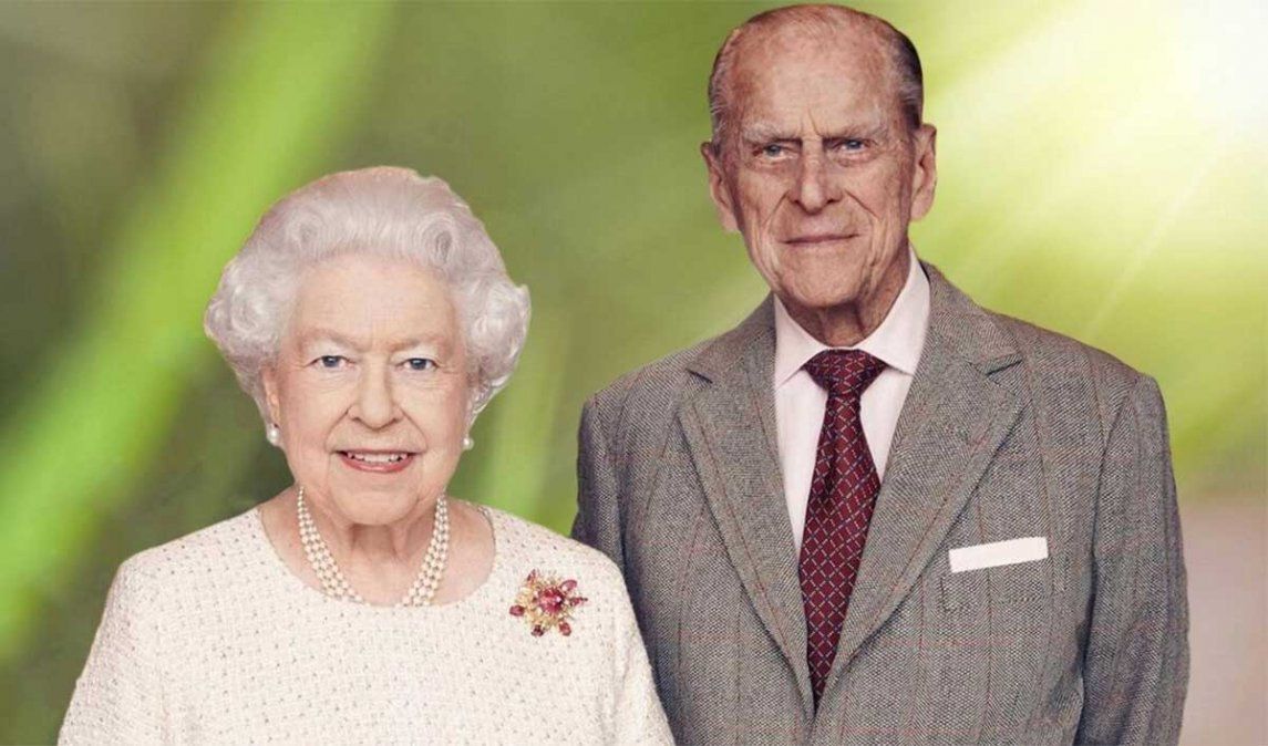 Felipe de Edimburgo, esposo de la reina Isabel II del Reino Unido durante más de 70 años, falleció este viernes a los 99 años.