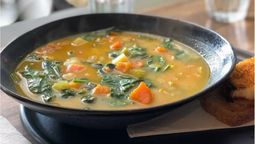 Beneficio de tomar sopa de verduras.