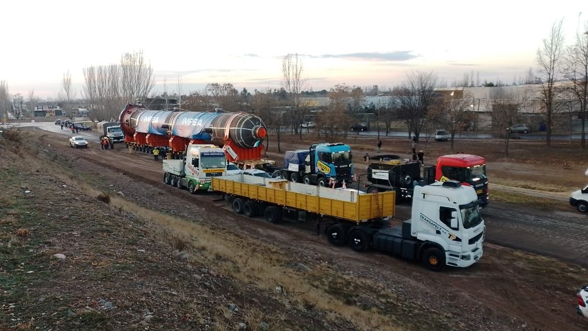 El reactor de IMPSA pesa 456 toneladas.
