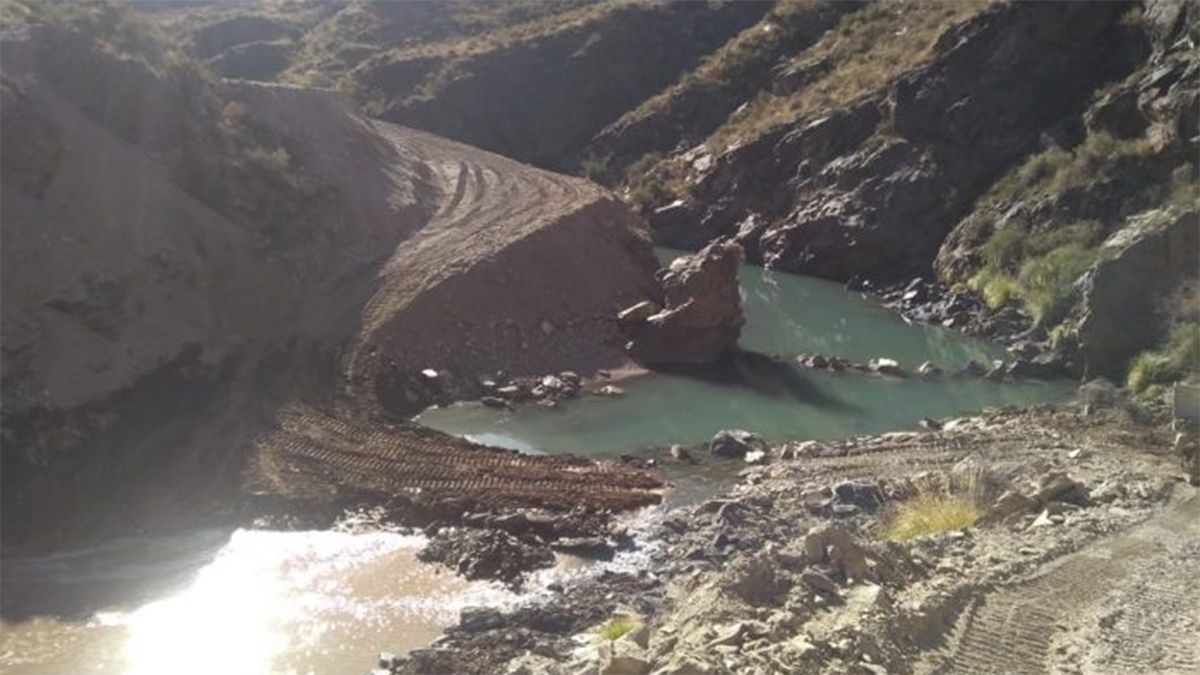 Si bien este camino no será el definitivo de la presa de El Baqueano quedará operativo como una nueva ruta provincial alternativa de carácter turístico