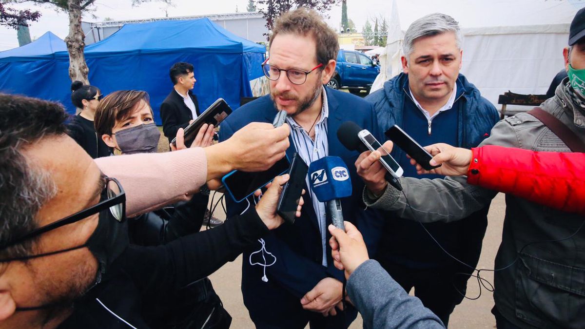 Los jefes de bloque del justicialismo: el senador Lucas Ilardo y el diputado Germán Gómez.