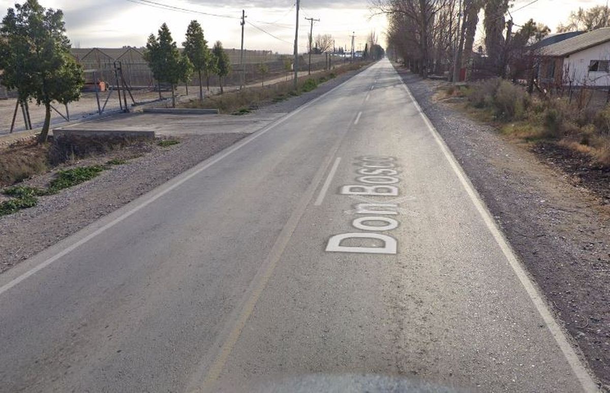 Murió un joven en Maipú al chocar contra un árbol